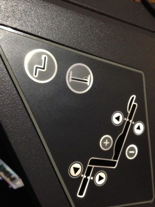 AA biz seat controls